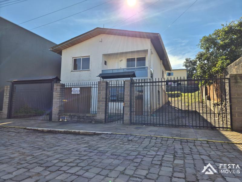 CASA em Centro - Veranópolis - RS